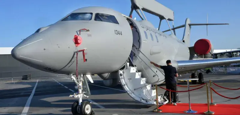 La France commande deux avions de surveillance GlobalEye à Saab pour 1,1 milliard d'euros