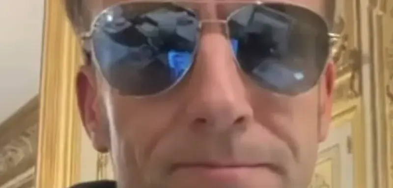 Emmanuel Macron annonce l'interdiction des réseaux sociaux aux moins de 15 ans