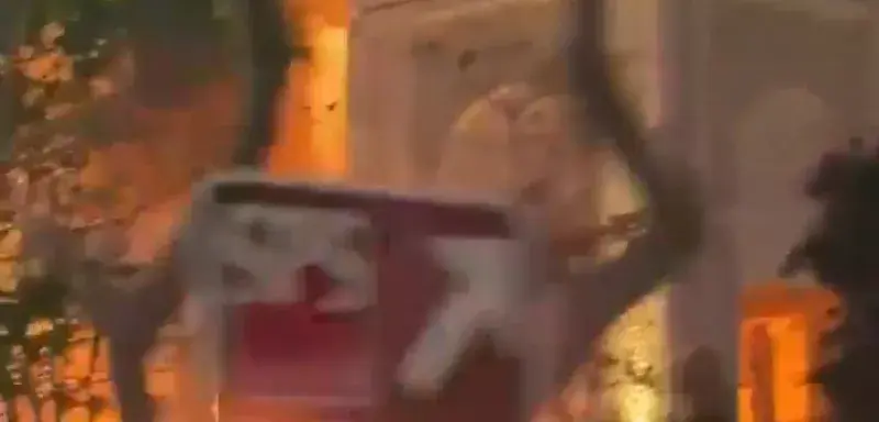 Illustration pour l'article: Dubai sous les bombes