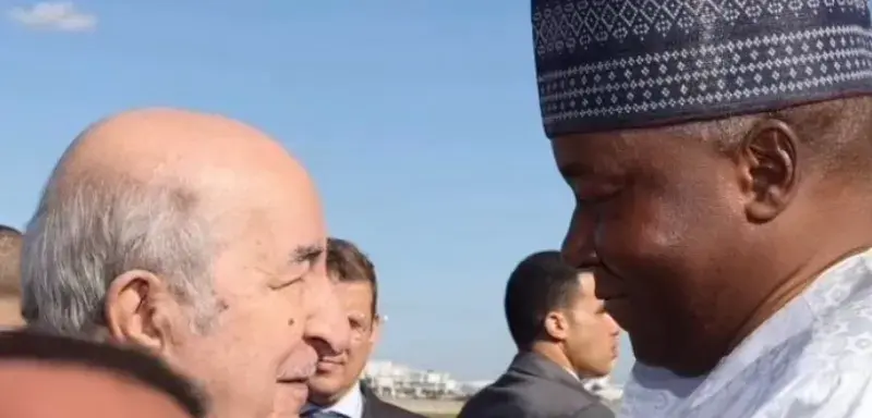 Le président algérien Abdelmadjid Tebboune accueille le général Abdourahamane Tiani à Alger lors de sa visite officielle de février 2026