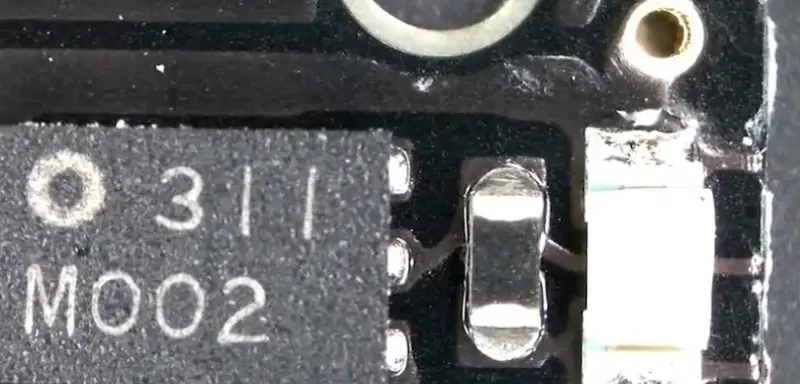 Cartouches d'encre d'imprimante illustrant le scandale de l'obsolescence programmée