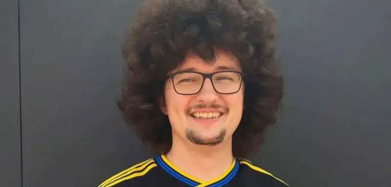 Michael Carrick entraîneur intérimaire de Manchester United réagit au défi capillaire viral de Frank Ilett