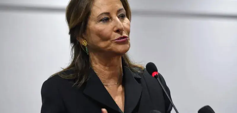 Ségolène Royal lors de sa conférence de presse après son retour d'Algérie