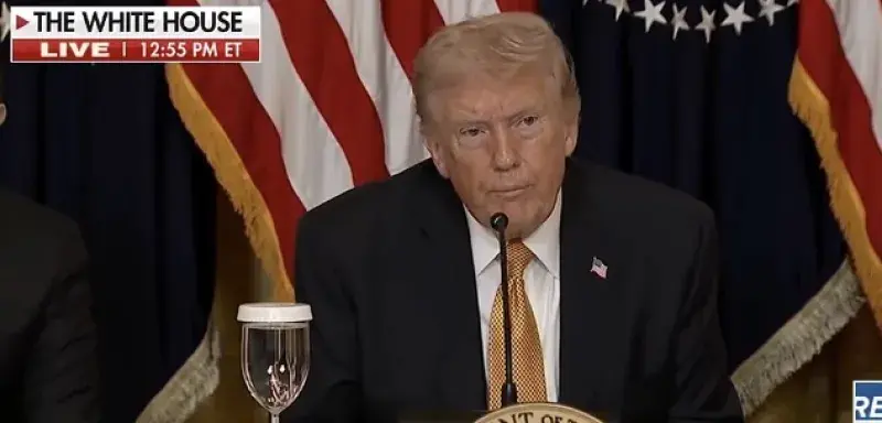 Illustration pour l'article: Macron dit "NON" à Trump.. Trump répond "je n'ai plus besoin d'aide !"  Pour rappel, Trump demandait