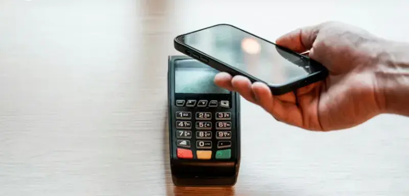 Terminal de paiement électronique moderne en point de vente