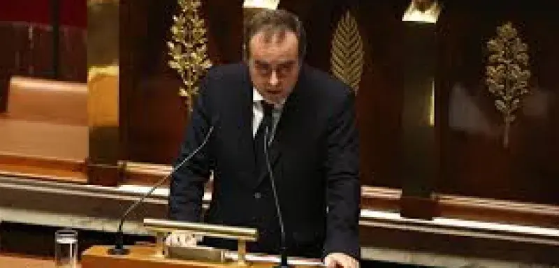 France : Sébastien Lecornu échappe à la censure grâce à un compromis avec les socialistes Le gouvernement de Sébastien Lecornu a évité, mardi 14 octobre, une motion de censure qui aurait pu lui être fatale. À l’issue de la déclaration de politique général