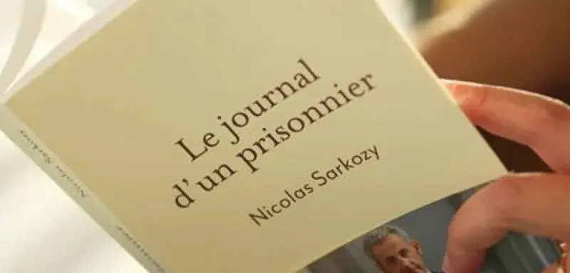 Une opération politique plus que littéraire