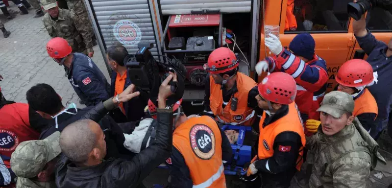 Sept personnes ont été extraites des décombres mardi 25 octobre (Xinhua)