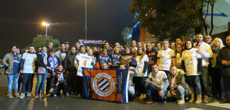 "Avec le club, nous étions partis sur une quinzaine de places offertes, il y en a eu finalement 20 pour la famille. Mais Anthony était tellement apprécié que 70 amis de Nébian ont voulu également participer à cet hommage avec les places que le club leur a proposé au tarif préférentiel de 10 euros", explique Armelle de la BP91. (Photo Nicolas Deltort/MHSC) 