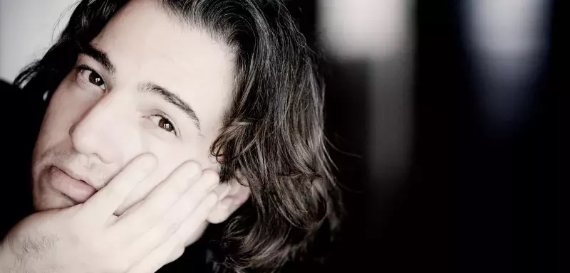 Le compositeur et pianiste turc est menacé par une plainte du procureur d'Istanbul qui lui reproche d'«  avoir insulté publiquement les valeurs religieuses ». (DR)