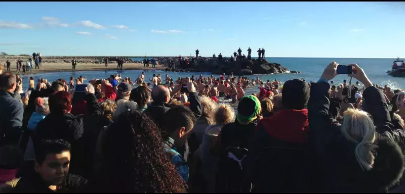 Le traditionnel rendez-vous était donné à 11h aux abords de la Méditerranée héraultaise. (© Frontignan Hérault/Facebook)