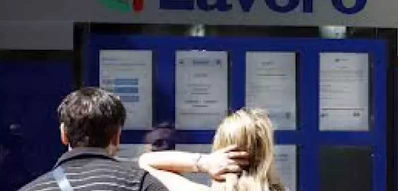 Le taux d'emploi des personnes de 20 à 64 ans est passé de 63% en 2008 à 61,2% en 2011.