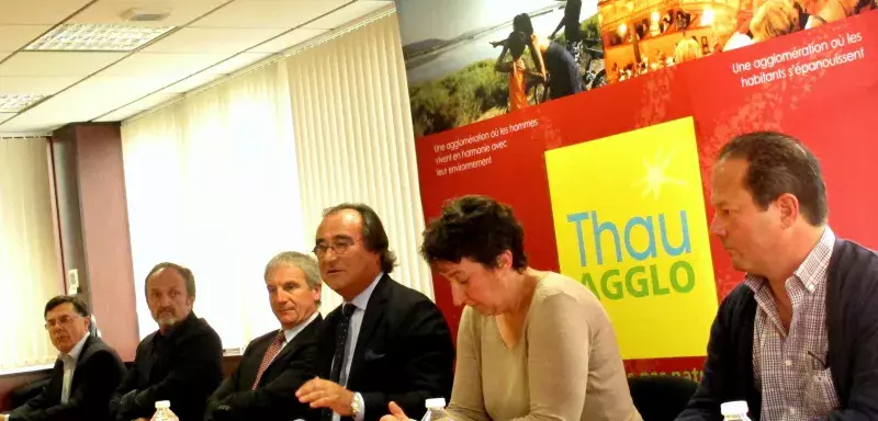 François Commeinhes et une partie de son ''bureau restreint''. (© N.E)