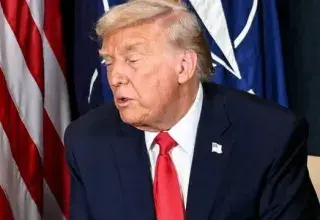 Donald Trump annonce la suspension des droits de douane européens après un accord-cadre sur le Groenland