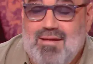 Illustration pour l'article: Chez Cyril hanouna le fils de Bernard tapi raconte comment sa montre lui a sauvé la vie