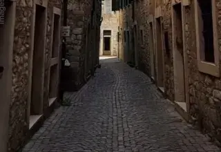 Illustration pour l'article sur le couple ayant abandonné ses enfants pour partir en vacances en Égypte