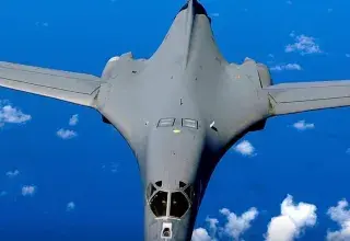 Bombardier stratégique B-1 Lancer de l'US Air Force sur une base aérienne