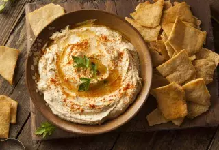 Gastronomie. Houmous, ces pois chiches qui divisent le Moyen-Orient