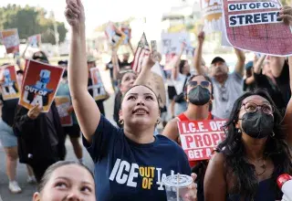 Des milliers d’Américains manifestent contre l’ICE et dénoncent une politique migratoire de plus en plus répressive sous Donald Trump