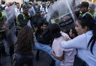 Maroc : la jeunesse dit non au mépris social, le pouvoir répond par le sang