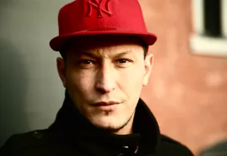 Le rappeur lillois est l'auteur d'un essai publié chez Denoël. Il en parle avec Médiaterranée. (© Nicolas Fontaine)