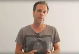 Rémi Gaillard et Sébastien Arsac nous expliquent pourquoi les images qu’ils ont révélées ensemble pour l’association L214 sont intolérables. (Capture d’écran/vidéo L214) 