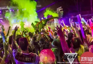 Des centaines et des centaines de personnes se sont régalées de cette première grande expérience colorée, toute générations confondues, comme le montre parfaitement bien l’aftermovie réalisé par Bastien Sablé pour Cassou.