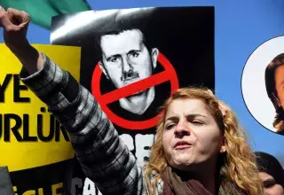 Manifestation contre le régime de Bachar Al-assad à Istambul. (Xinhua)