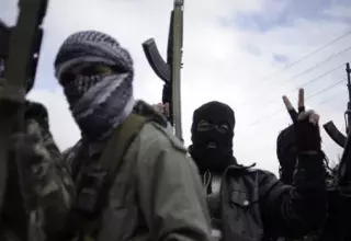 sur le terrain, celle-ci est largement infiltrée, voire dominée par des hordes de djihadistes... (DR)