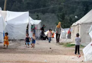 Il y a environ 395 000 réfugiés syriens en Irak, au Liban, en Jordanie, en Turquie et en Afrique du Nord... (Xinhua)