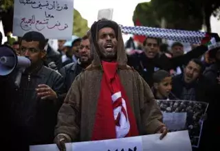 Principale artère du centre-ville de Tunis, l'avenue Bourguiba, était remarquablement "aménagée" pour recevoir cette manifestation... (DR)